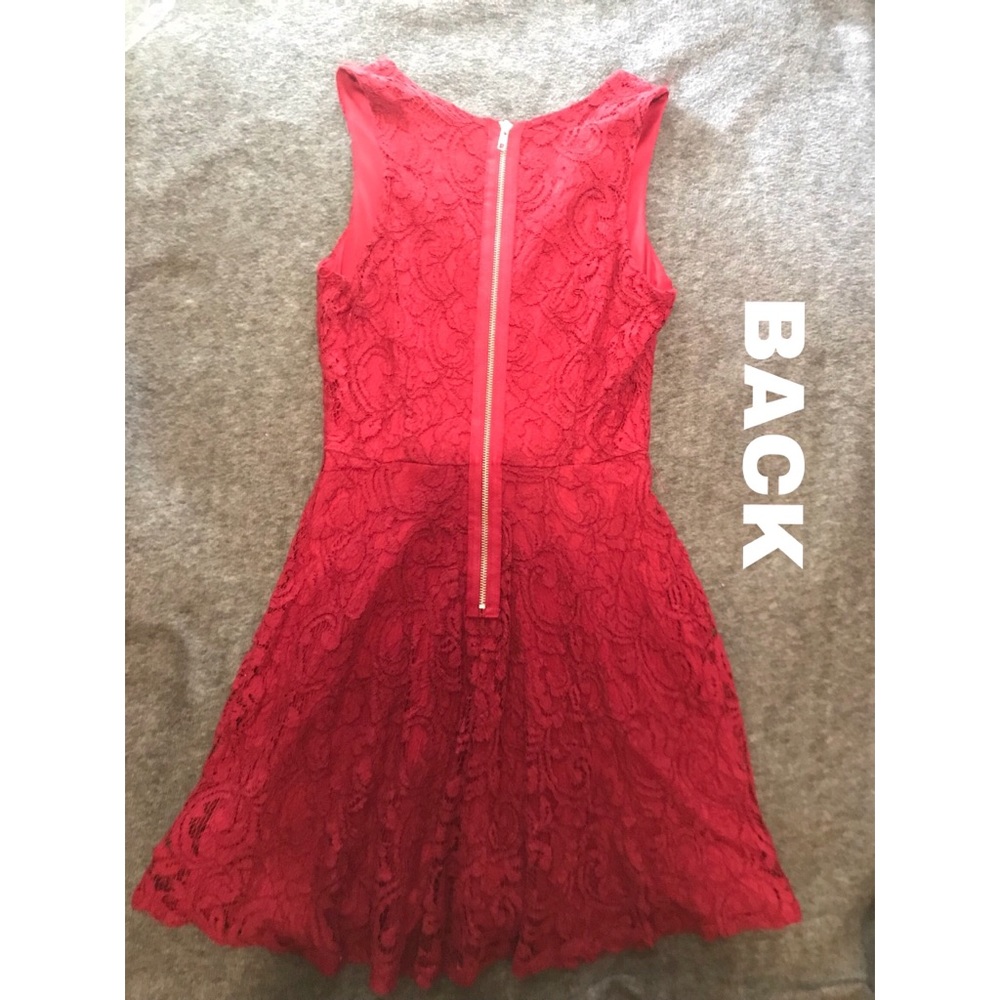 RED LACE DRESS - Picture 2 of 2